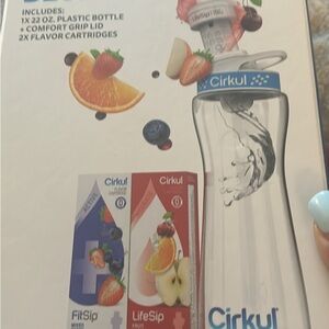 Water Bottle with Comfort Grip Lid - Clear